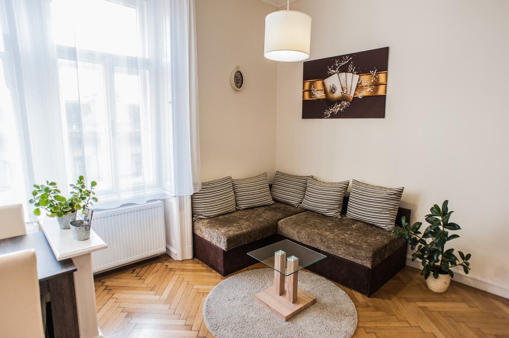 All In Apartman Apartment Budapest Room photo